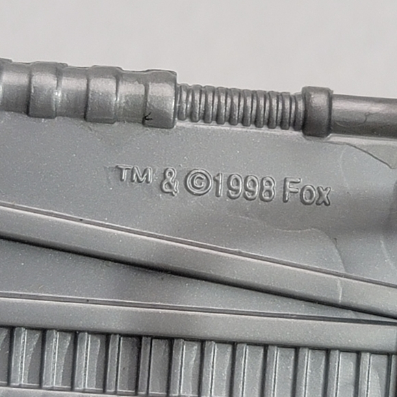 X-Files 1998 Body On Hospital Gurney Toy Figure By McFarlane Toys - Picture 3 of 15